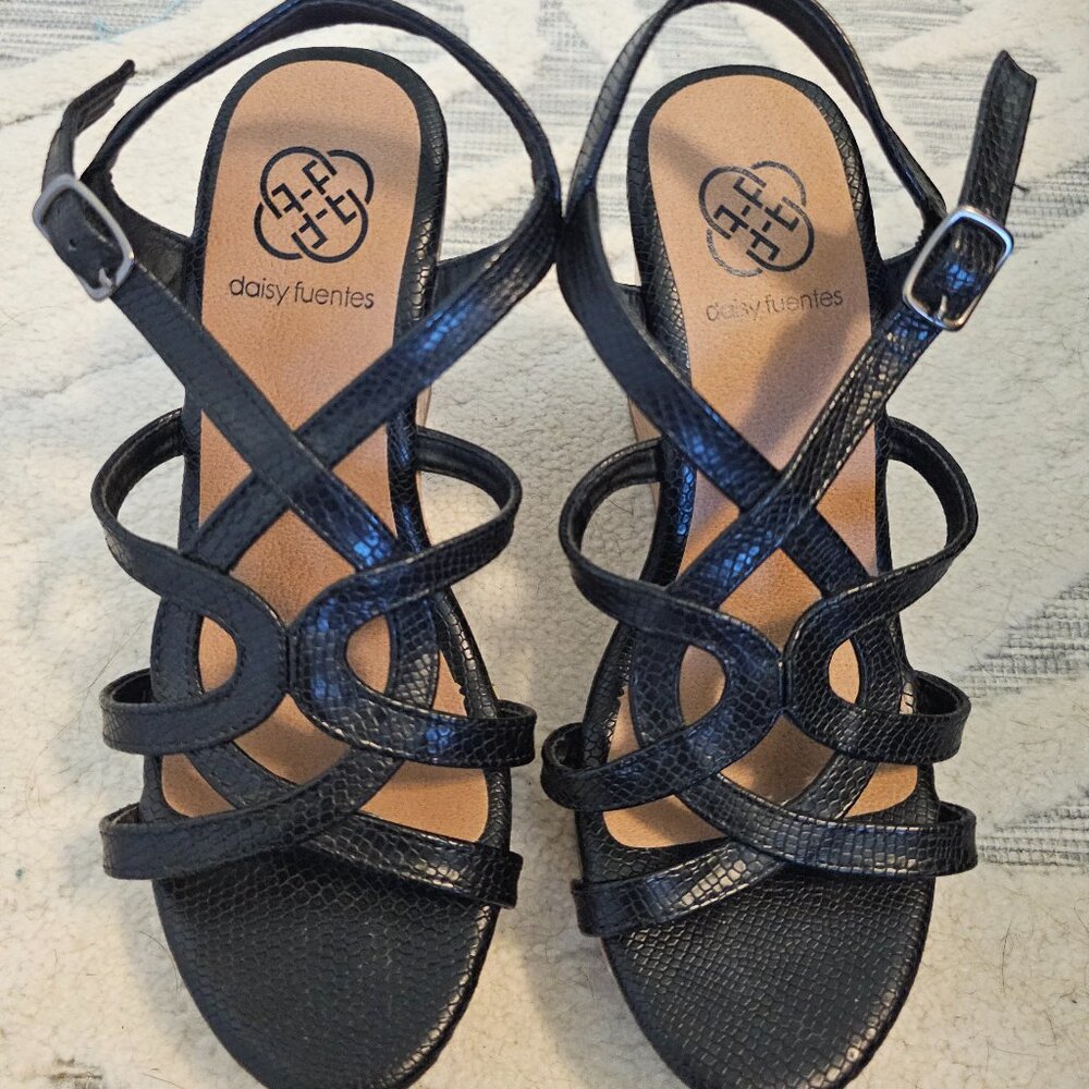 Black Wedges